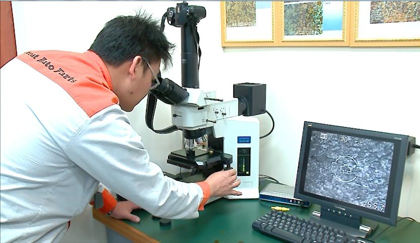 The Metallurgical microscope The Metallurgical microscope